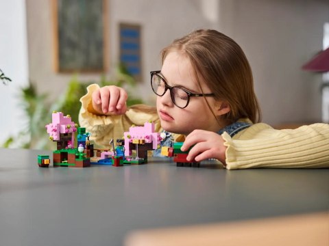 LEGO Minecraft 21260 Wiśniowy ogród LEGO Minecraft 21260 Wiśniowy ogród
