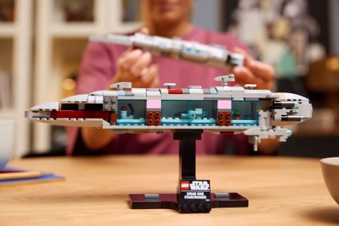 LEGO STAR WARS 75405 Krążownik typu Home One LEGO STAR WARS 75405 Krążownik typu Home One