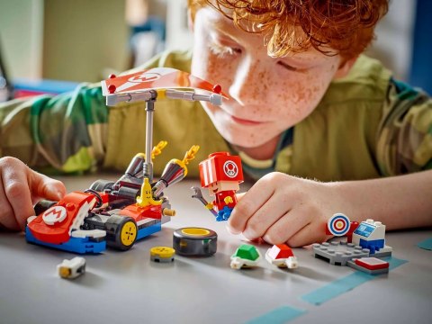 LEGO SUPER MARIO 72032 Mario Kart - Standard Kart LEGO SUPER MARIO 72032 Mario Kart - Standard Kart