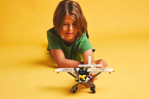 LEGO TECHNIC 42198 Samolot transportowy LEGO TECHNIC 42198 Samolot transportowy
