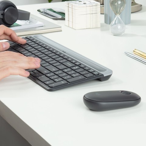 Wireless Keyboard and Mouse Combo MK470 GRAPHITE Wireless Keyboard and Mouse Combo MK470 GRAPHITE