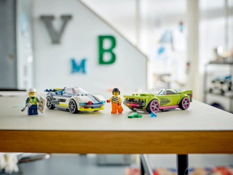 LEGO City 60415 Pościg radiowozu za muscle carem LEGO City 60415 Pościg radiowozu za muscle carem