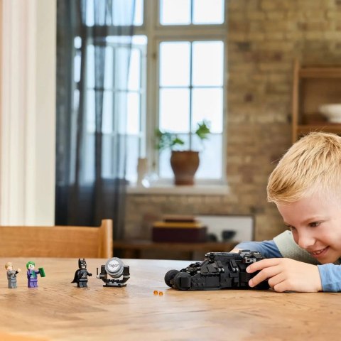LEGO DC SUPER HEROES 76303 Tumbler Batmana kontra Dwie Twarze i Joker LEGO DC SUPER HEROES 76303 Tumbler Batmana kontra Dwie Twarze i Joker