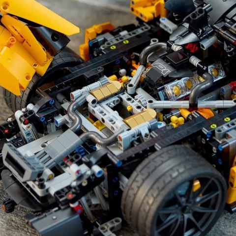 LEGO TECHNIC 42172 McLaren P1 LEGO TECHNIC 42172 McLaren P1
