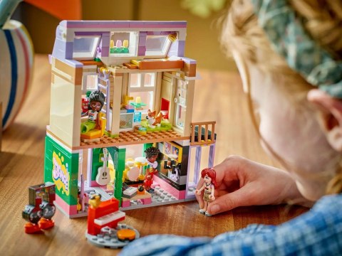 LEGO FRIENDS 42653 MUSIC STORE & APLEGO ARTMENT LEGO FRIENDS 42653 MUSIC STORE & APLEGO ARTMENT