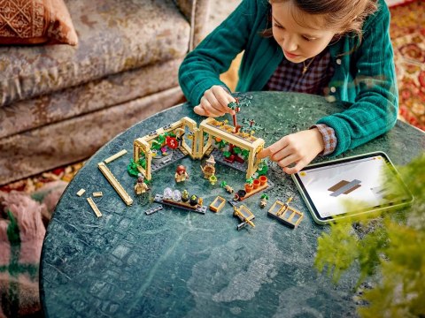 LEGO HARRY POTTER 76445 HOGWLEGO ARTS™ CASTLE: HERBOLOGY CLASS LEGO HARRY POTTER 76445 HOGWLEGO ARTS™ CASTLE: HERBOLOGY CLASS