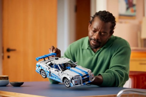 LEGO TECHNIC 42210 2 FAST 2 FURIOUS NISSAN SKYLINE GT-R (R3 LEGO TECHNIC 42210 2 FAST 2 FURIOUS NISSAN SKYLINE GT-R (R3